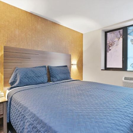 Casa Blanca Hotel Brooklyn Нью-Йорк Экстерьер фото