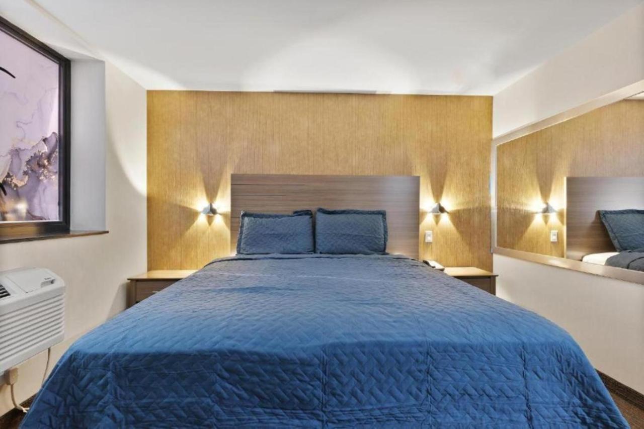 Casa Blanca Hotel Brooklyn Нью-Йорк Экстерьер фото